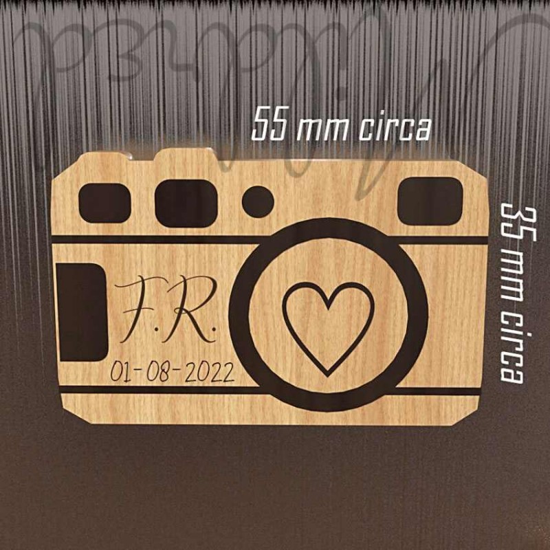 Magnete macchina fotografica in legno personalizzabile segnaposto matrimonio